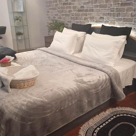 Lovely Cozy Apartment In The Entrance Of Nicosia Aglantzia Bagian luar foto